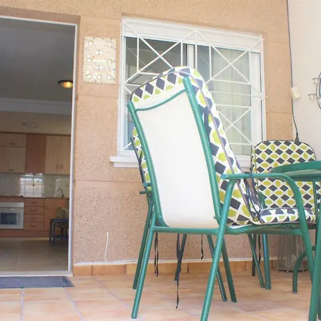 Beautiful Ground Floor La Mata Apartamento